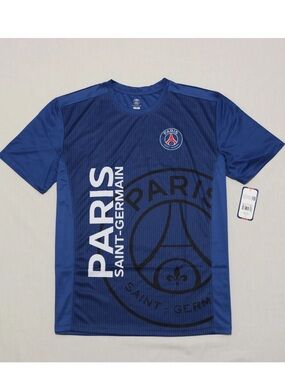Paris Saint Germain Men short sleeve T-shirt size L /NWT.        #16